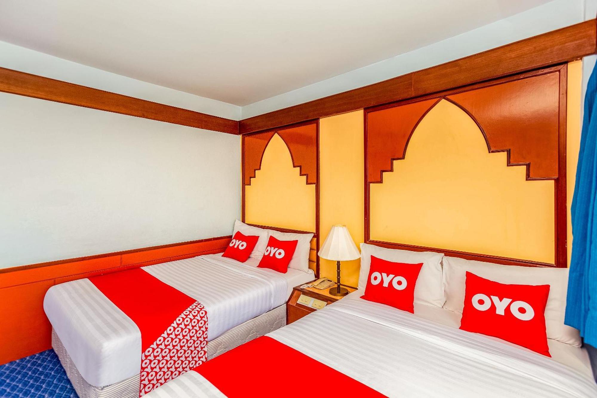 Oyo 441 Grand Thara Hotel Σούρατ Τανί Εξωτερικό φωτογραφία