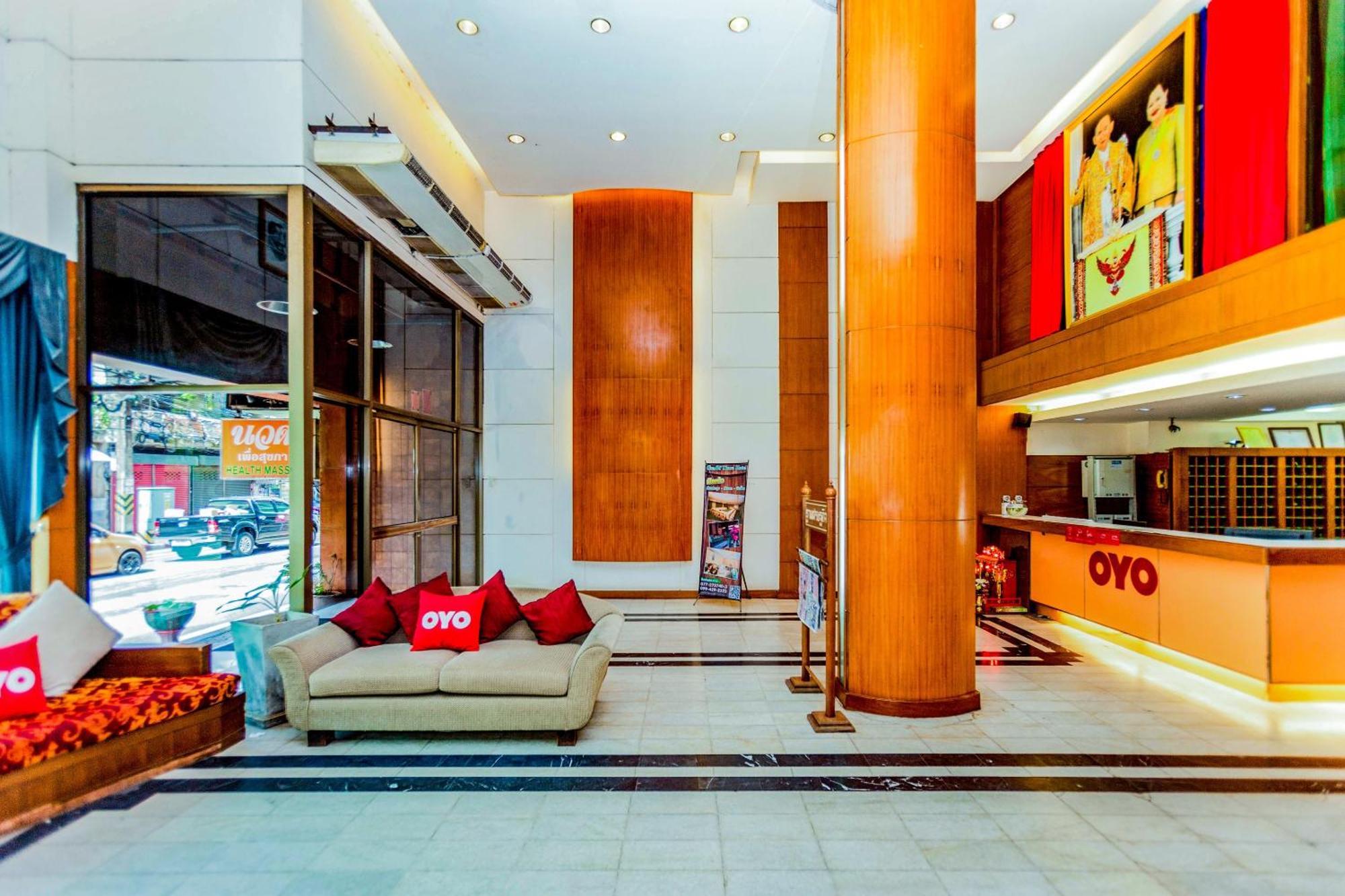Oyo 441 Grand Thara Hotel Σούρατ Τανί Εξωτερικό φωτογραφία