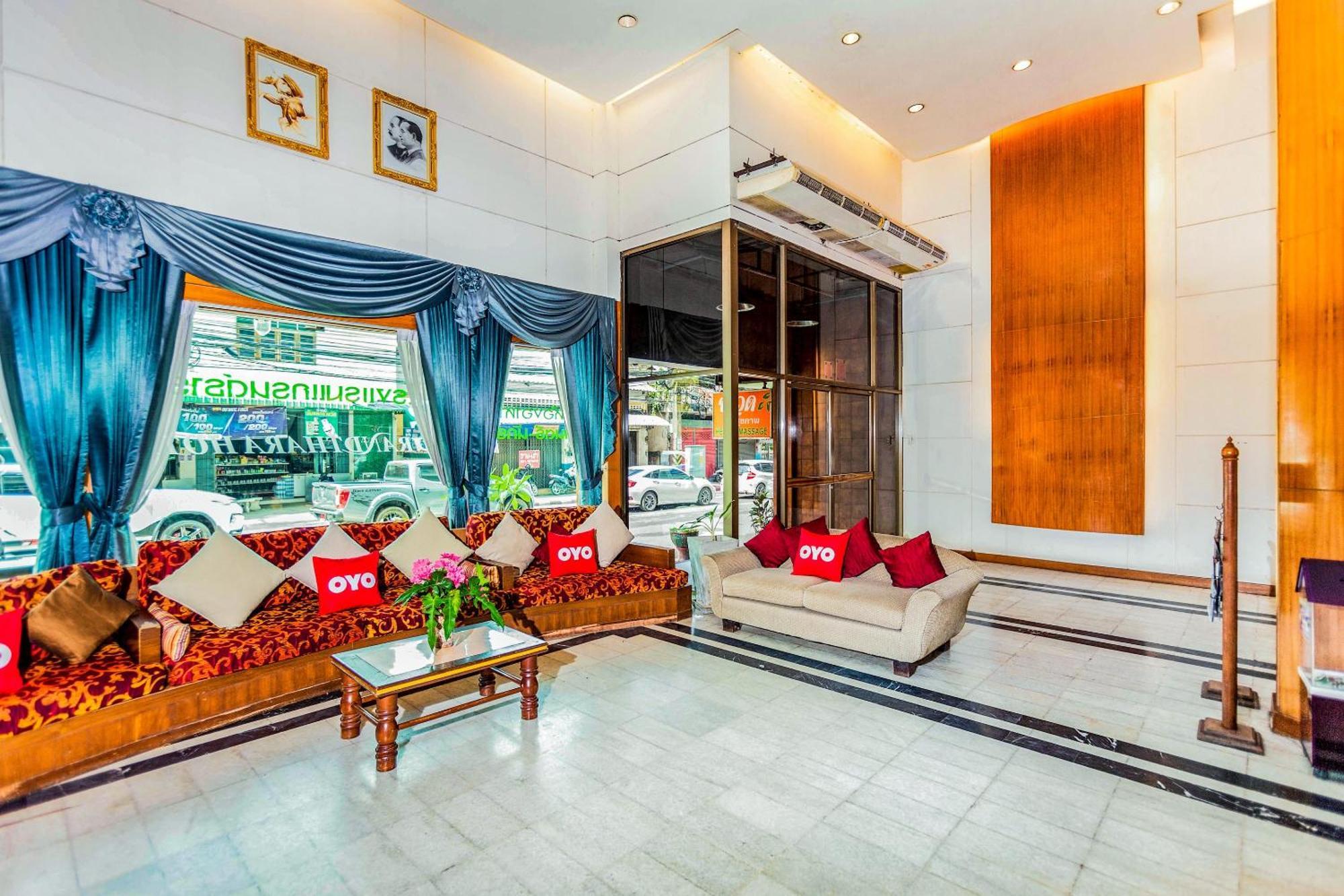 Oyo 441 Grand Thara Hotel Σούρατ Τανί Εξωτερικό φωτογραφία