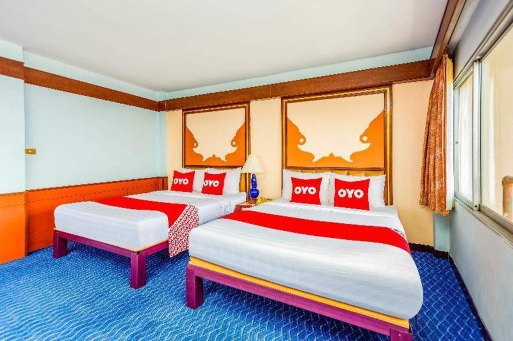 Oyo 441 Grand Thara Hotel Σούρατ Τανί Εξωτερικό φωτογραφία