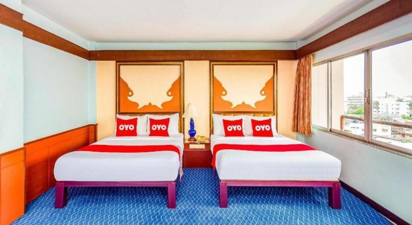 Oyo 441 Grand Thara Hotel Σούρατ Τανί Εξωτερικό φωτογραφία