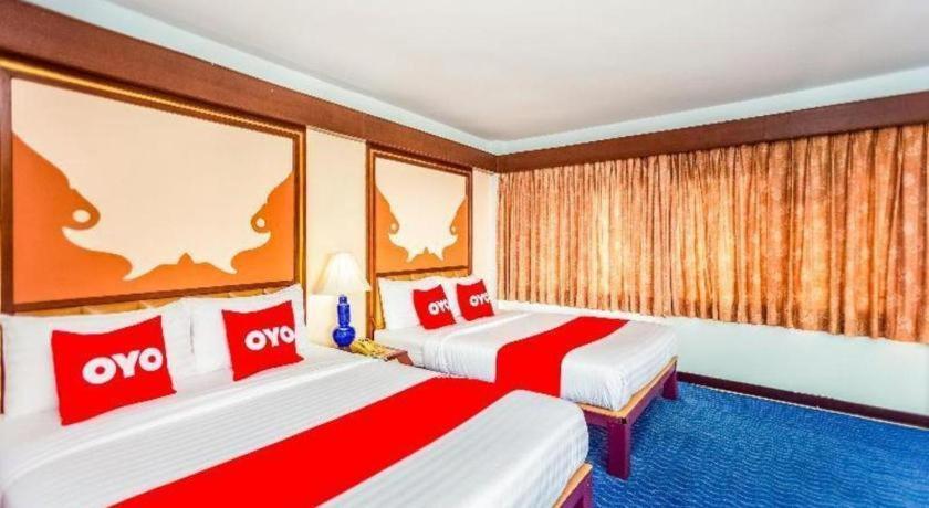Oyo 441 Grand Thara Hotel Σούρατ Τανί Εξωτερικό φωτογραφία
